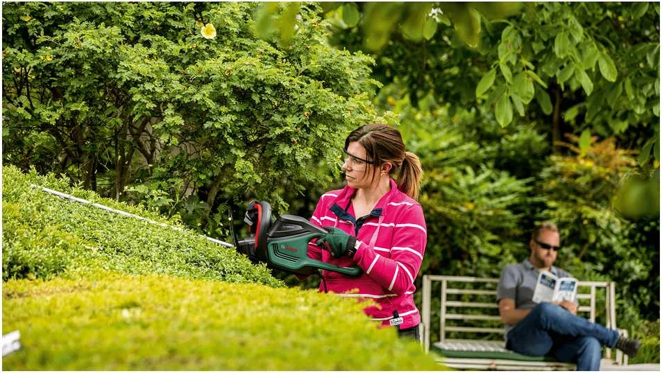 Bosch AdvancedHedgeCut 70 Krūmapjovė 500W