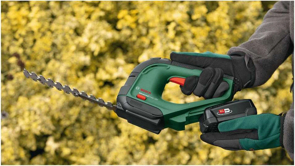 Krūmų ir žolės akumuliatorinių žirkių rinkinys Bosch Advanced Shear 18V-10 Be akumuliatoriaus ir kroviklio