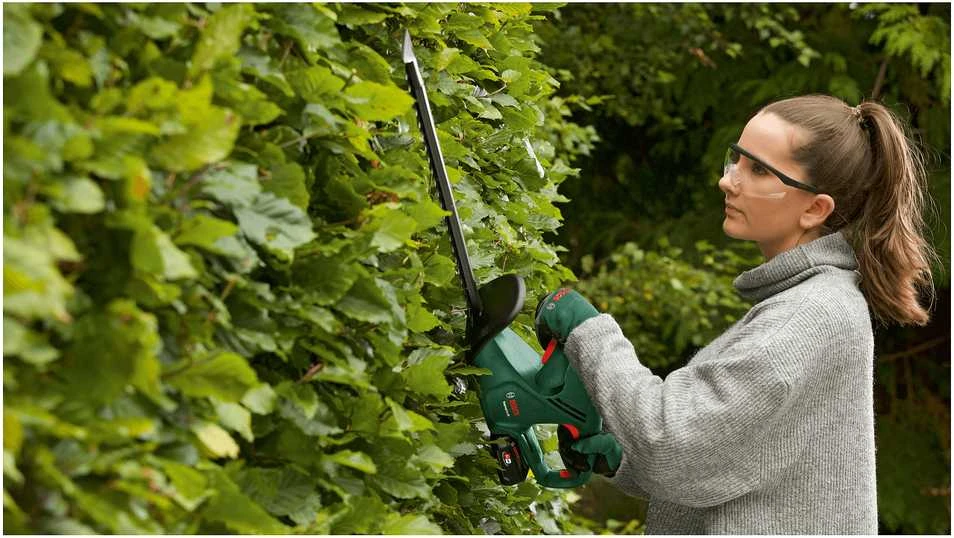 Bosch EasyHedgeCut Akumuliatorinės gyvatvorių žirklės 18V-52-13