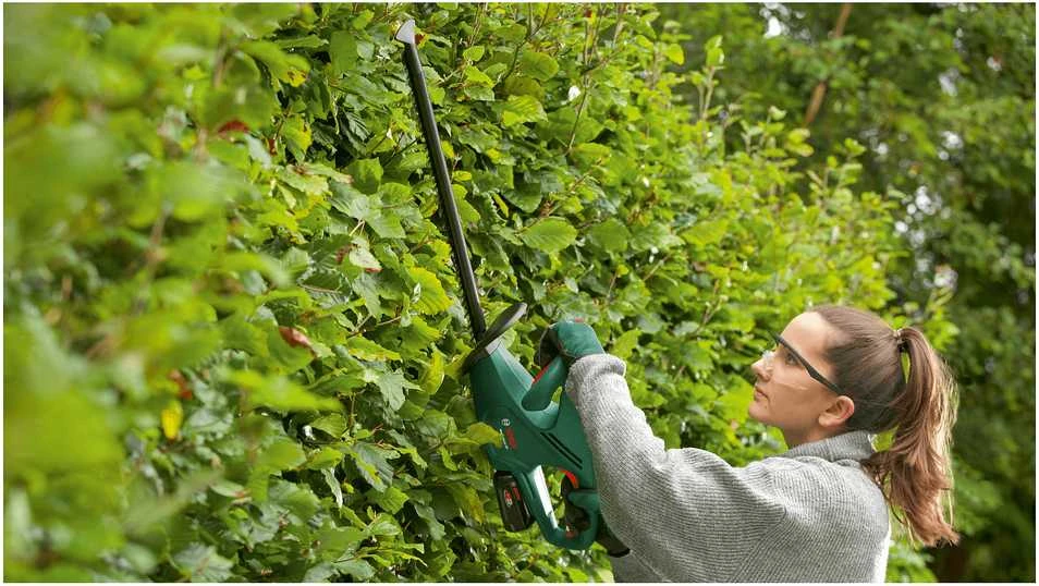 Bosch EasyHedgeCut Akumuliatorinės gyvatvorių žirklės 18V-52-13