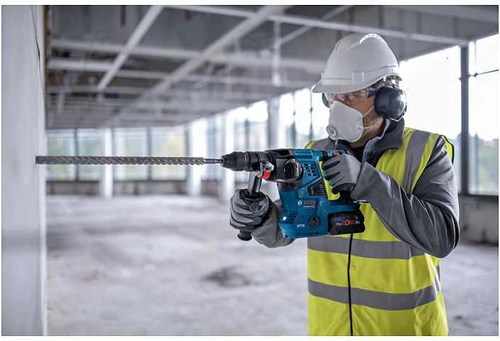 Grąžtas Bosch GBH 18V-28 CF 2x8.0Ah ProC, GAL 1880, LB