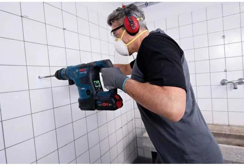 Bosch GBH 18V-34 CF, CC be akumuliatoriaus ir kroviklio