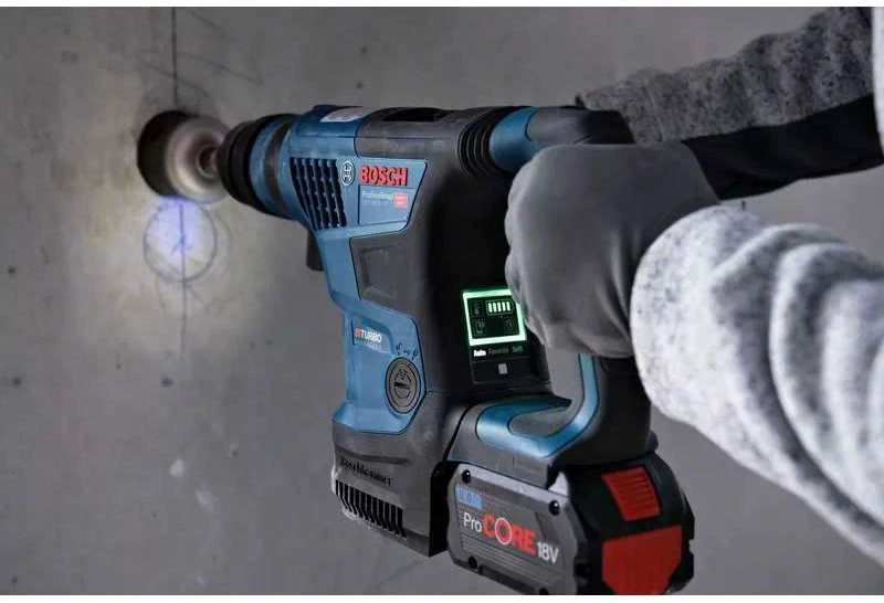 Bosch GBH 18V-34 CF, CC be akumuliatoriaus ir kroviklio
