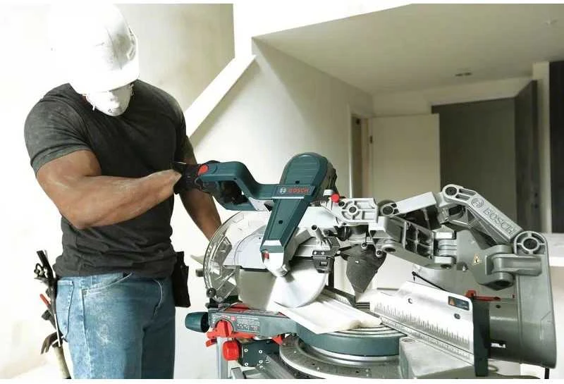 Bosch GCM 10 GDJ PROFESSIONAL skersavimo ir suleidimo pjūklas