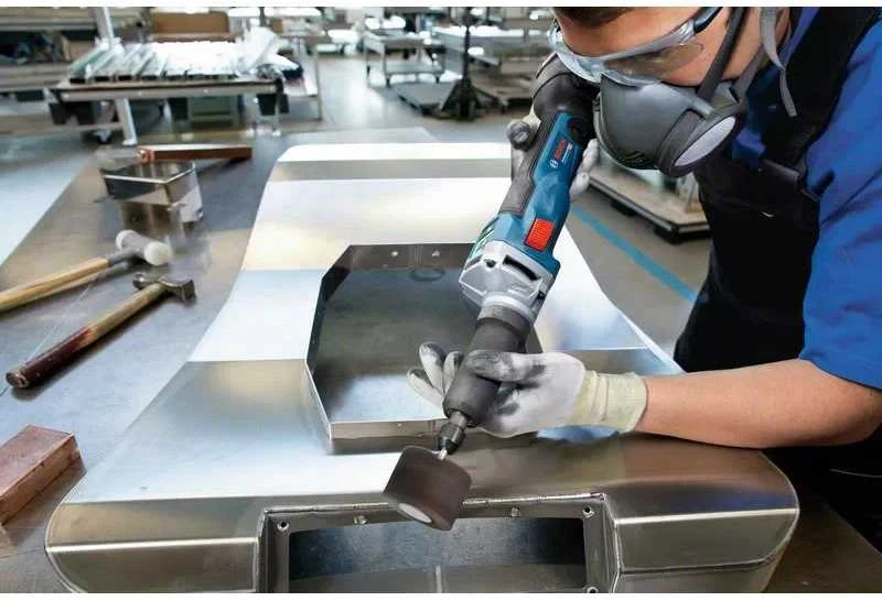 Bosch GGS 18V-10 SLC, LB be akumuliatoriaus ir kroviklio