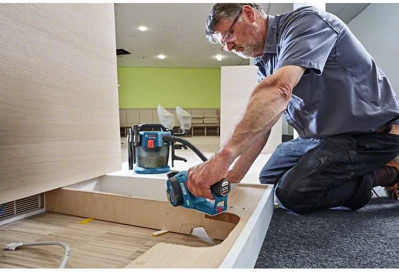 Bosch Akumuliatorinis oblius GHO 12V-20, 2x3.0Ah