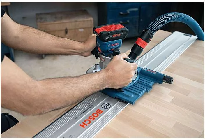 Frezeris Bosch GKF 18V-8 komplektas (8 mm įvorė, įleidžiamas pagrindas, pagrindas), LB