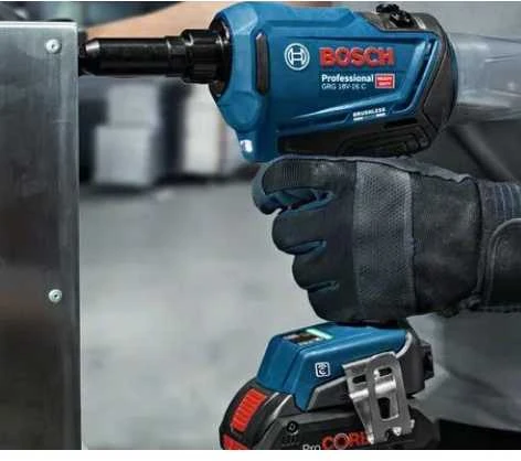 Bosch GRG 18V-16 2x4.0Ah ProC GAL 18V-40; LB