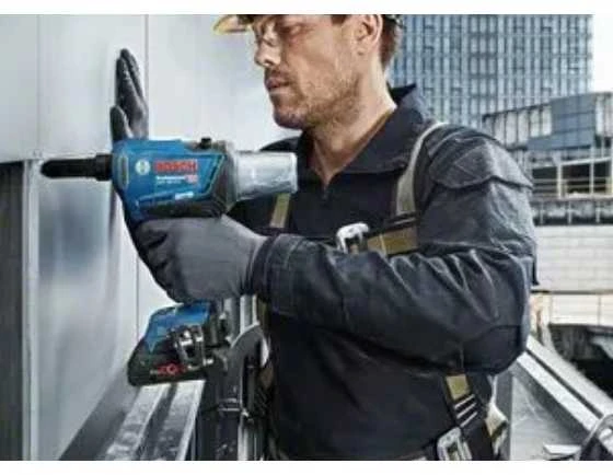 Bosch GRG 18V-16 2x4.0Ah ProC GAL 18V-40; LB