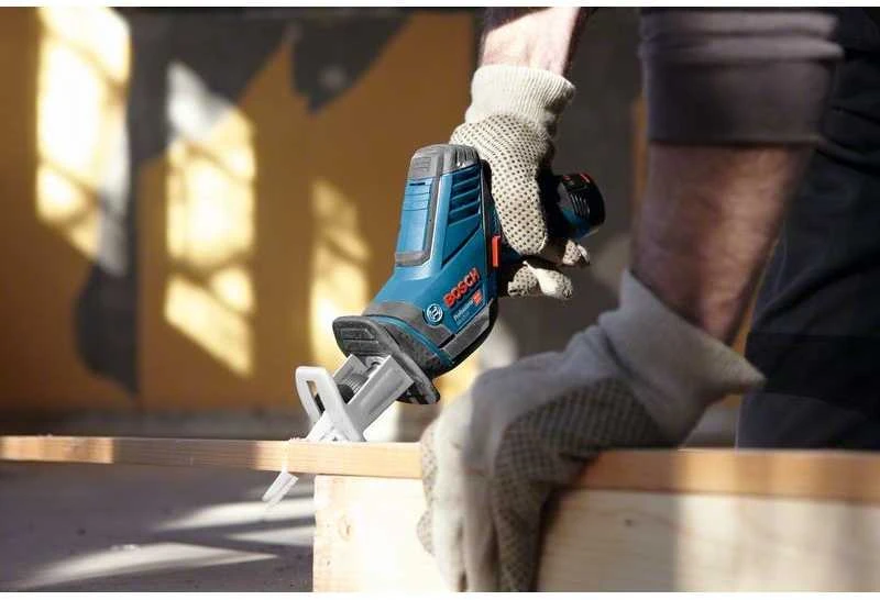 Bosch Universalus pjūklas GSA 12V-14, 2x3.0Ah