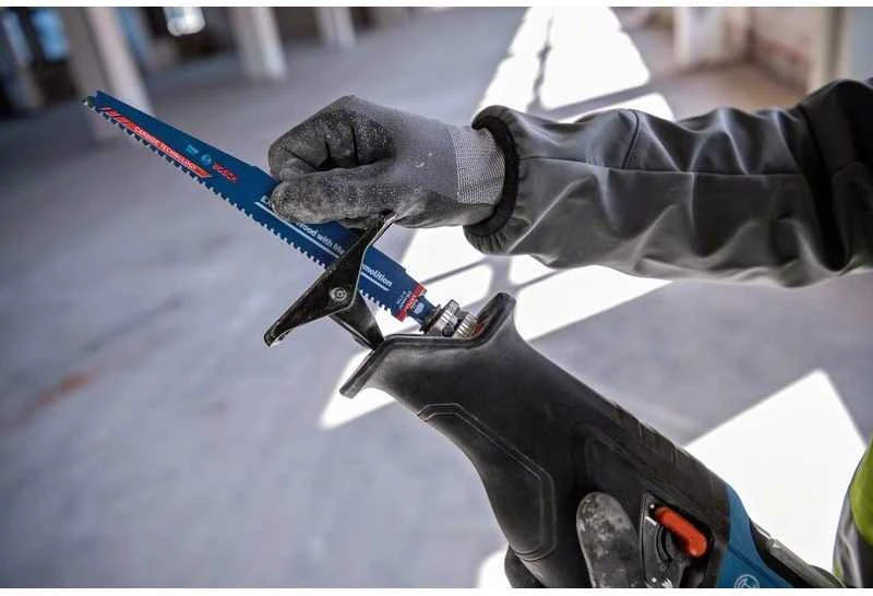 Bosch GSA 18V-28 Solo, Carton