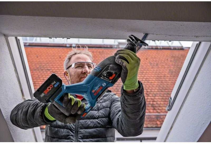 Bosch GSA 18V-28 Solo, Carton