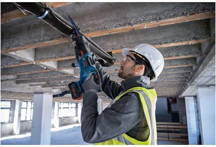 Bosch GSA 18V-28 Solo, L-Boxx