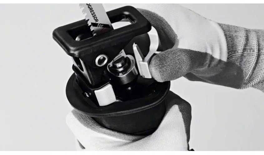 Bosch GSA 18V-32, CC be akumuliatoriaus ir kroviklio