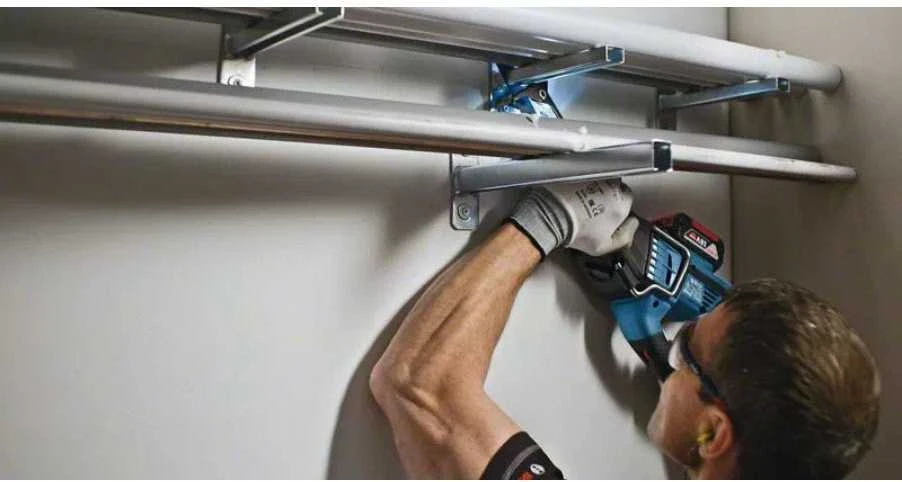 Bosch GSA 18V-32, CC be akumuliatoriaus ir kroviklio