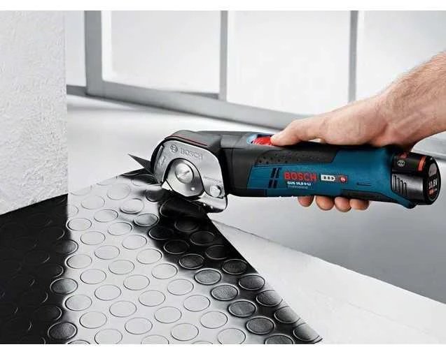 Bosch Akumuliatorinės universalios žirklės GUS 12V-300, be akumuliatoriaus ir kroviklio