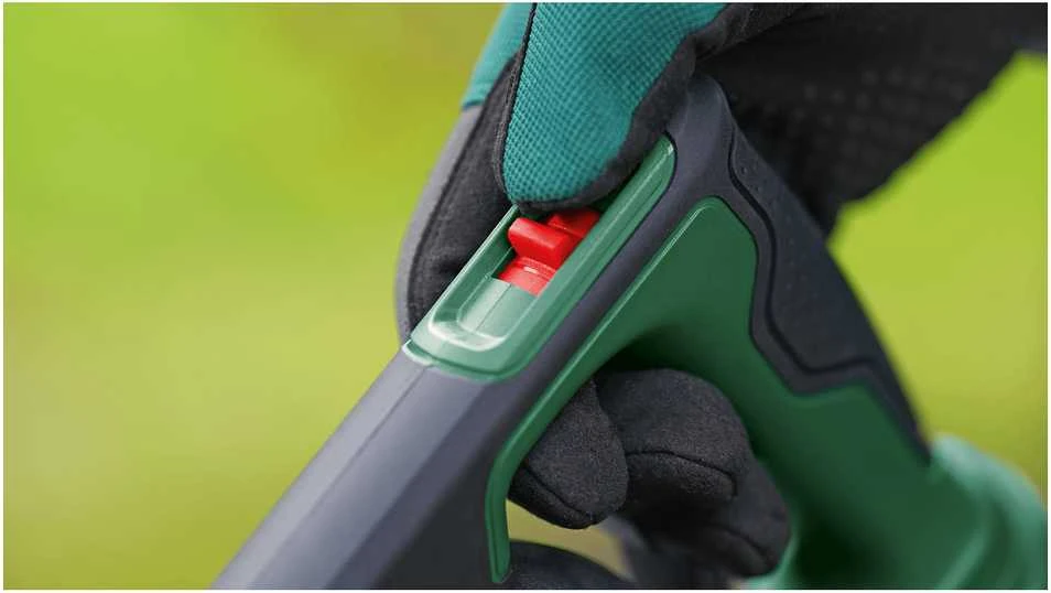 Lapų pūstuvas Bosch UniversalLeafBlower, 18V-130, (1x2,5Ah)
