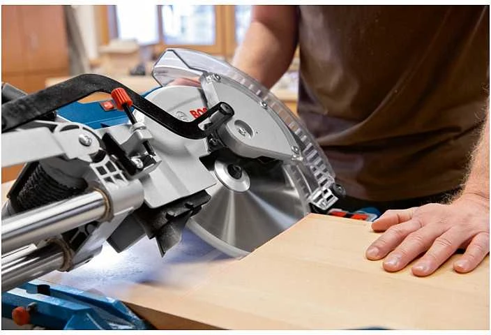 Bosch GCM 305-254 D Solo, dėžutė 1500W