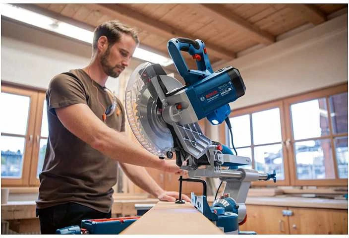Bosch GCM 305-254 D Solo, dėžutė 1500W
