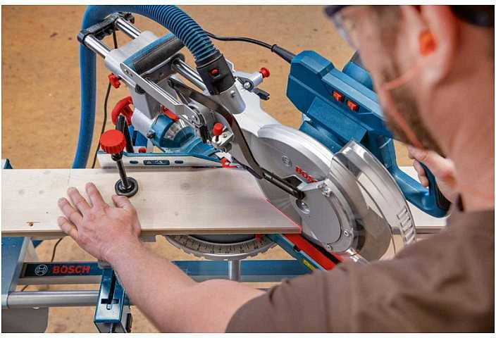 Bosch GCM 305-254 D Solo, dėžutė 1500W