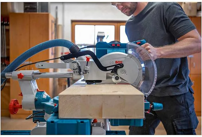 Bosch GCM 305-254 D Solo, dėžutė 1500W