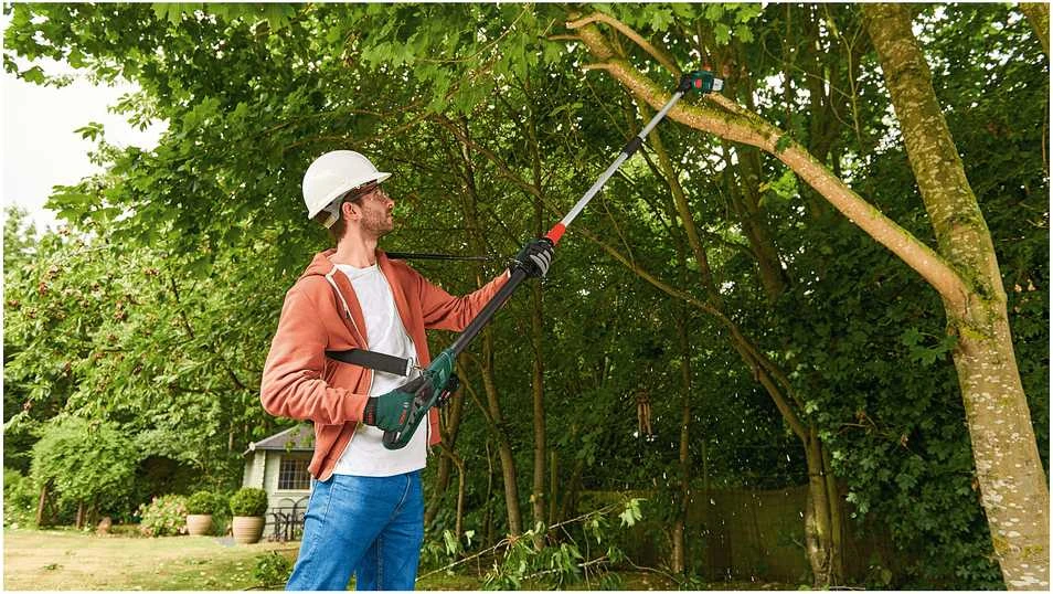 Akumuliatorinė aukštapjovė Bosch UniversalChainPole 18 be akumuliatoriaus ir kroviklio