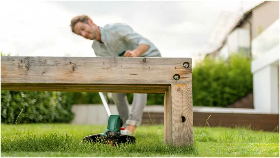 Bosch UniversalGrassCut 18V-26 Akumuliatorinis Trimeris (Be akumuliatoriaus ir kroviklio)