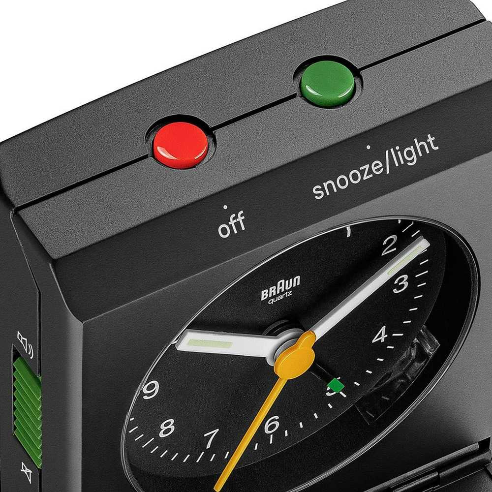Braun BC 05 B Quartz Foldable Alarm Clock Juodas