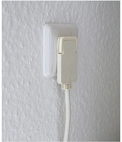 Brennenstuhl Comfort-Line Plus lizdo juostelė, 4 krypčių - balta