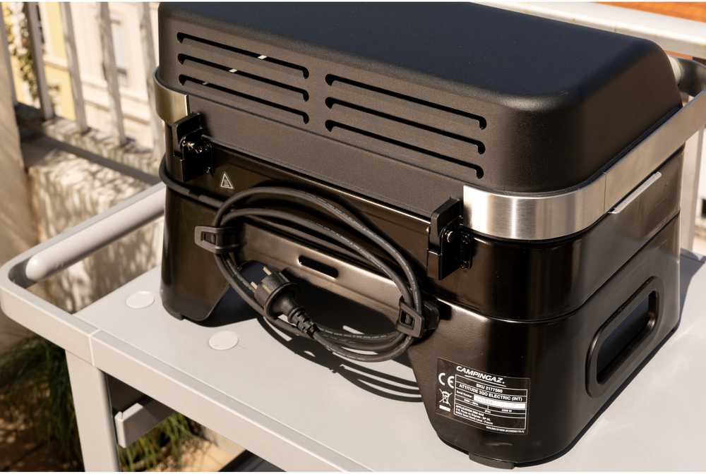 Campingaz Electric Attitude 2GO Grilis turistinis elektrinis 2000 W 40 cm x 59 cm