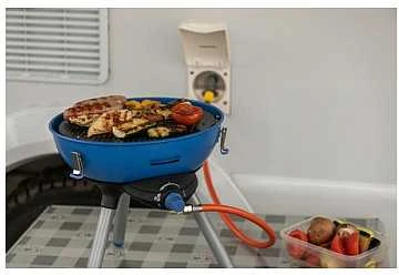 Campingaz Campingaz „Party Grilis 400 Caravan Connect“ dujinė viryklė, dujinė kepsninė (juoda/mėlyna, 30 mbar, su prijungimu prie namelio ant ratų, modelis 2023)