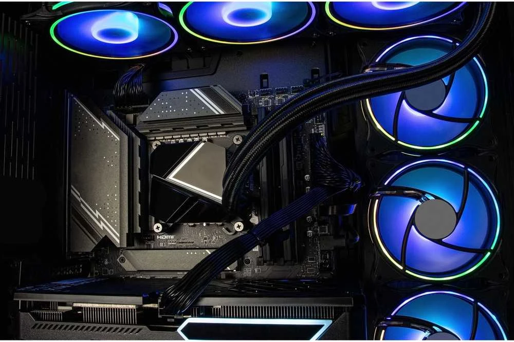 Stacionarus kompiuteris „Captiva PC Highend“ žaidimų kompiuteris I89-020 „Intel Core i9-14900KF“, 64 GB DDR5 RAM, 2 TB M (Pažeista pakuotė)