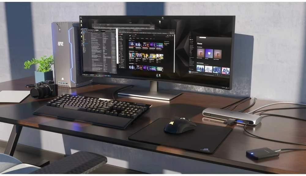 Corsair TBT100 Thunderbolt^a¢ 3 dokas