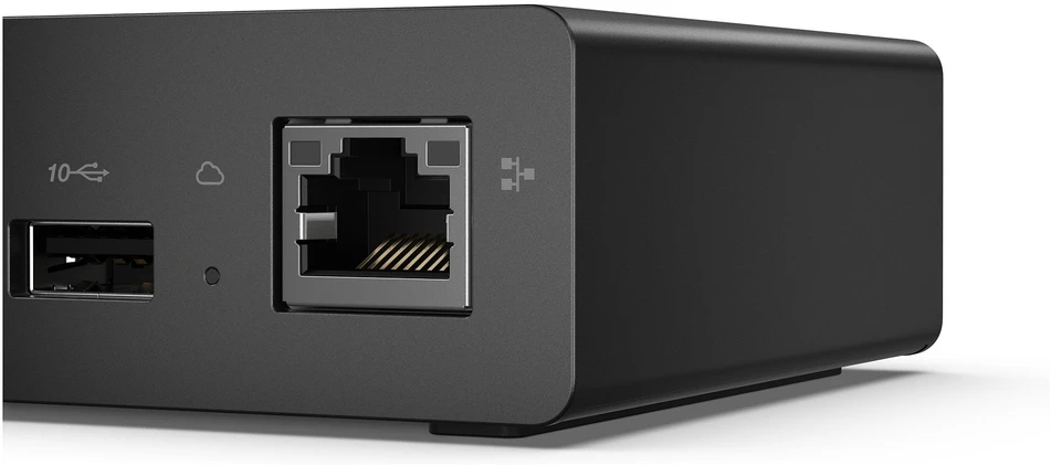 „Lenovo ThinkPad USB4 Smart Dock 5500“ (su 135 W adapteriu) | „DisplayPorts“ jungčių kiekis: 2 | HDMI jungčių kiekis: 1 | 100 W