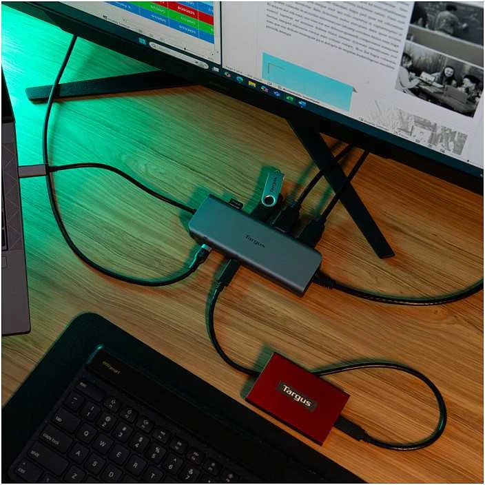 „Targus“ dviguba vaizdo mobilioji stotelė su 140 W EPR pralaidumu | DOCK427GL | HDMI jungtys kiekis: 2