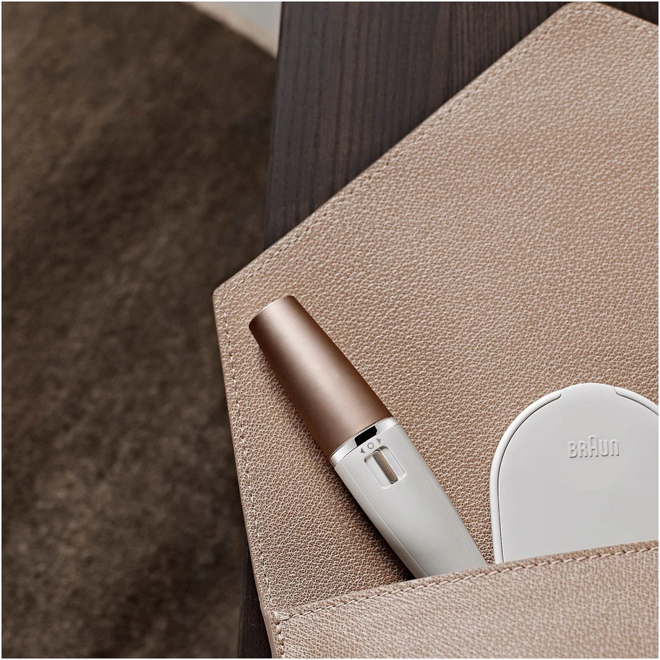 SE851v Braun FaceSpa veido epiliatorius ir šepetėlis + veidrodėlis su šviesa + kosmetinė
