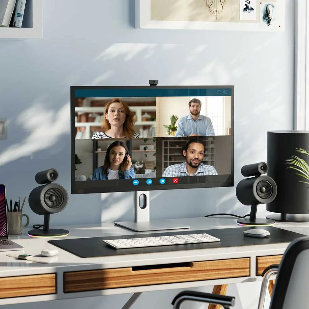 „ALOGIC Clarity Pro Max“ 32 colių UHD 4K monitorius su 65 W raiška ir internetine kamera