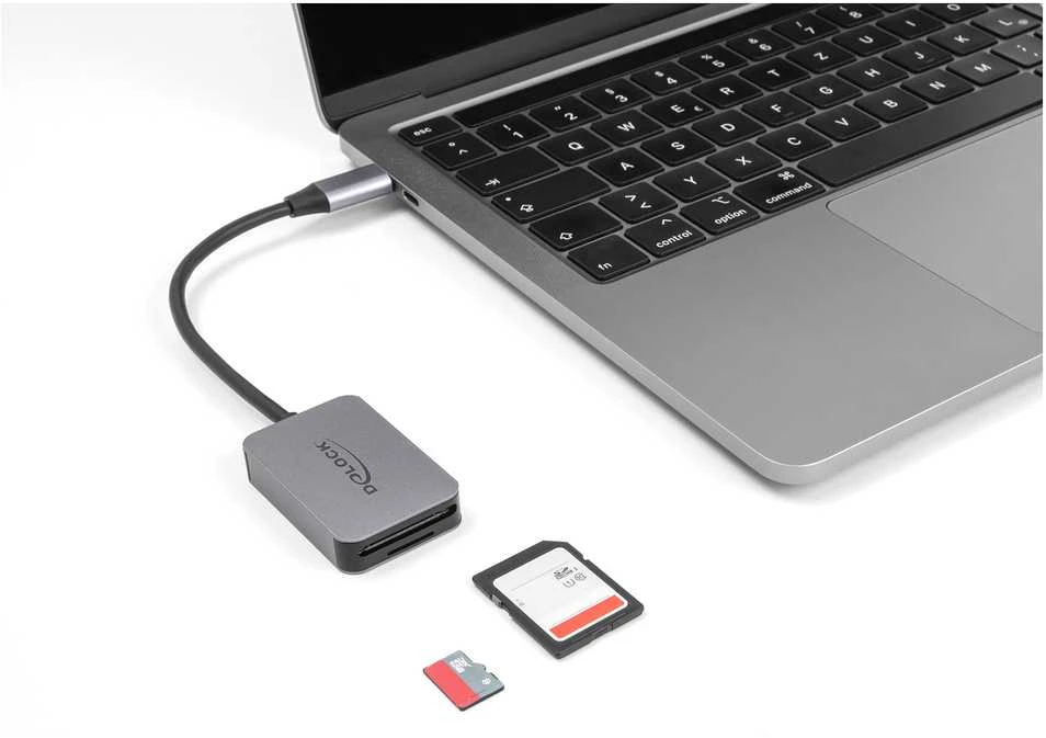 Delock USB-C kortelių skaitytuvas prie nešiojamojo kompiuterio
