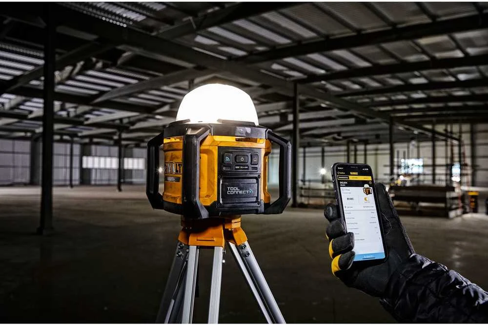 DeWALT prožektorius DCL074 18V be akumuliatoriaus ir kroviklio