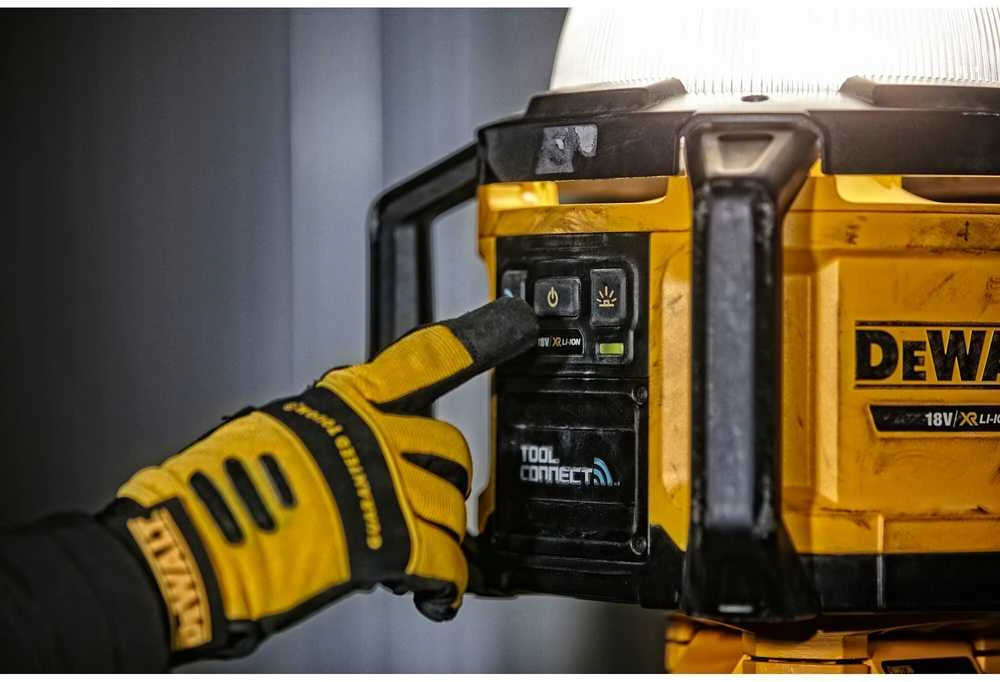 DeWALT prožektorius DCL074 18V be akumuliatoriaus ir kroviklio