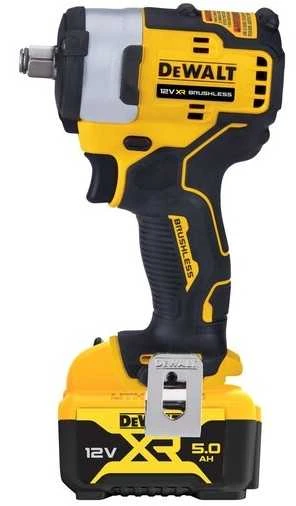 DEWALT Smūginis veržliasukis 1/2" 12V 340Nm 2x5,0Ah DCF901P2