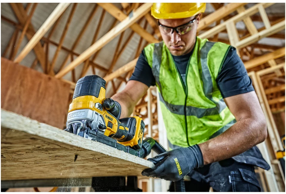 Akumuliatorinis siaurapjūklis DeWalt DCS335N-XJ (be akumuliatoriaus ir įkroviklio)