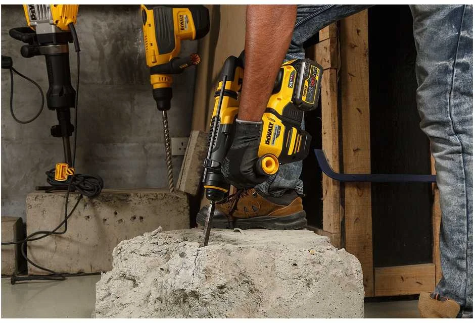 Akumuliatorinis perforatorius Dewalt DCH333NT-XJ (be akumuliatoriaus ir pakrovėjo)