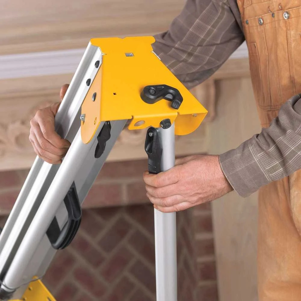 Skersinio pjovimo staklės DeWalt DWS780-QS (1675W, 305 mm)