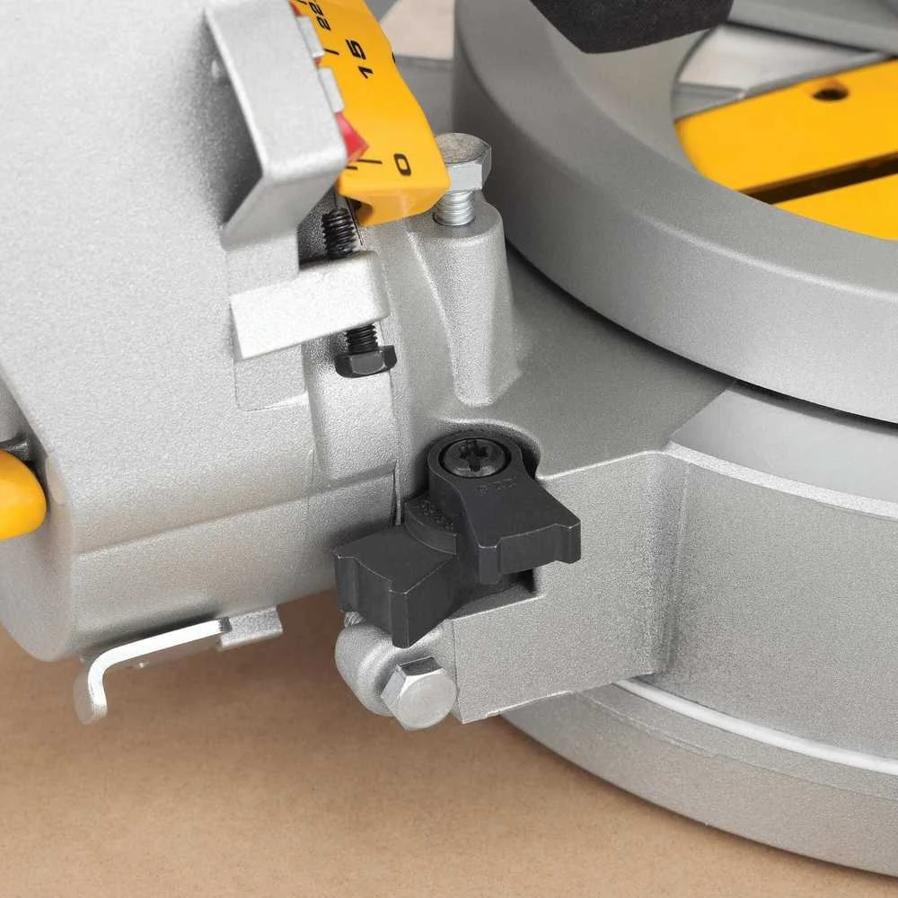 Skersinio pjovimo staklės DeWalt DWS780-QS (1675W, 305 mm)