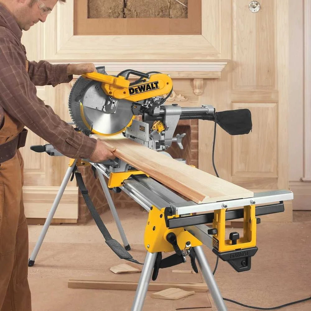 Skersinio pjovimo staklės DeWalt DWS780-QS (1675W, 305 mm)