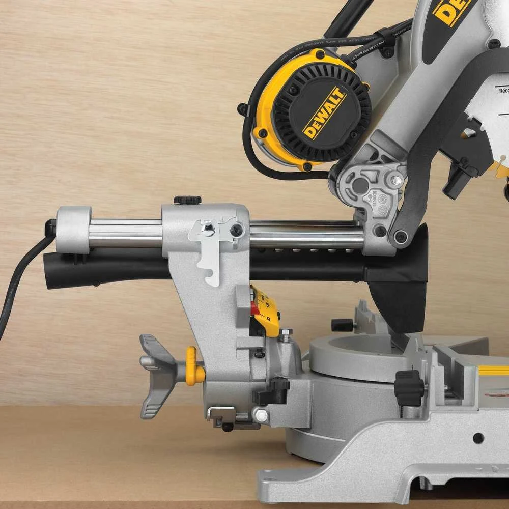 Skersinio pjovimo staklės DeWalt DWS780-QS (1675W, 305 mm)