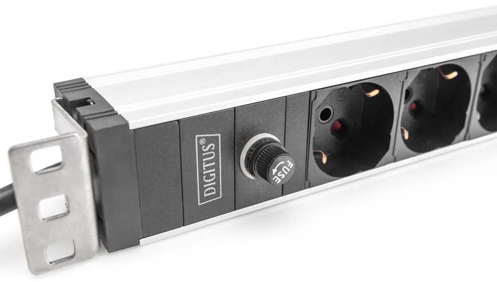 DIGITUS 8-Fach Steckdosenleiste 1HE PDU, IEC C14 St. IT