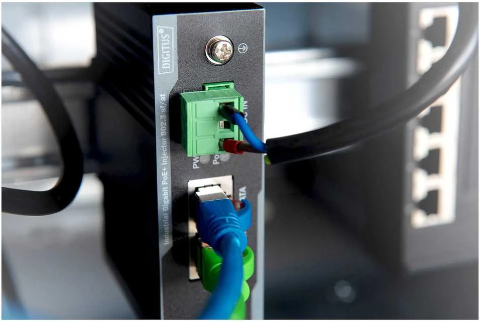 Šakotuvas DIGITUS pramoninis Gigabit Ethernet PoE+ purkštukas, 802.3 af/at, 60 W | Pirštas