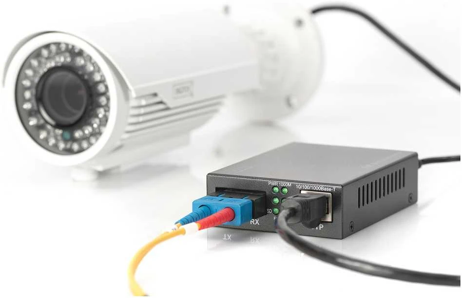 Šakotuvas DIGITUS Gigabit Ethernet PoE+ Media Converter, Multimode | Digitus